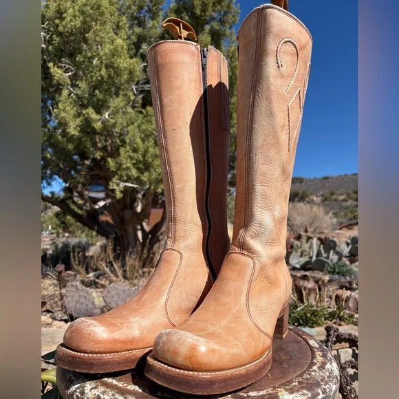 FRYE πΊπΈ Campus Pintuck Vintage Black Label Boots - Picture 6 of 16